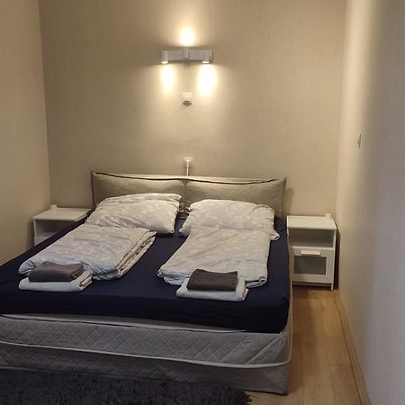 Belvarosi Apartman Pécs Buitenkant foto