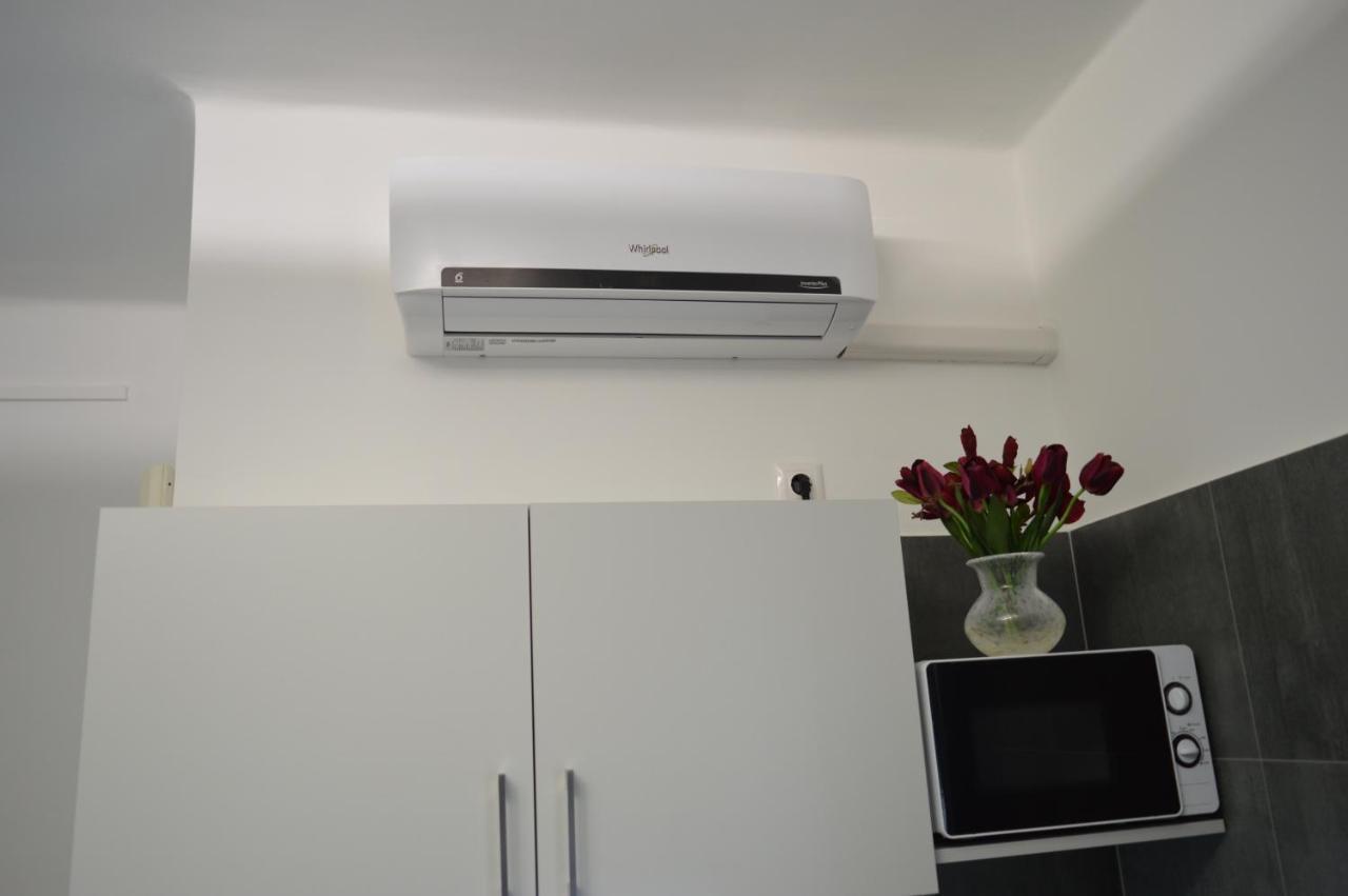 Belvarosi Apartman Pécs Buitenkant foto