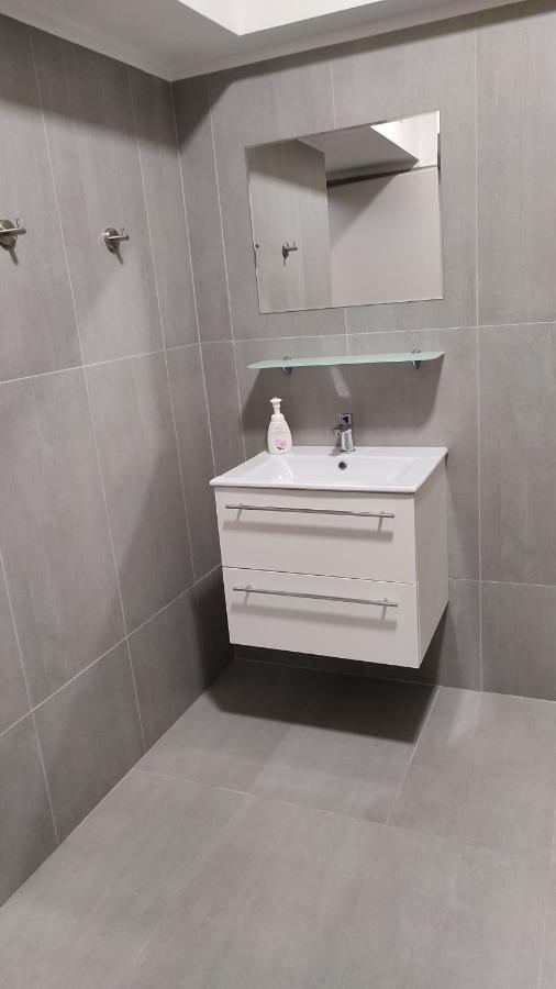 Belvarosi Apartman Pécs Buitenkant foto