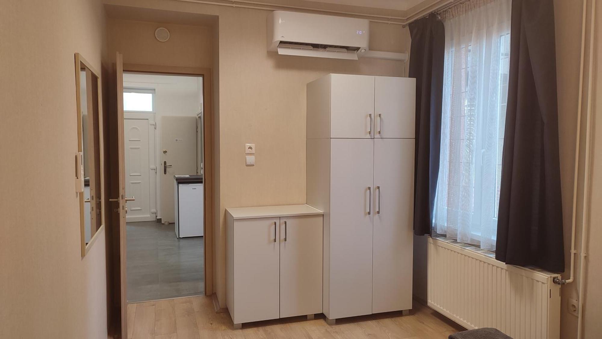 Belvarosi Apartman Pécs Buitenkant foto