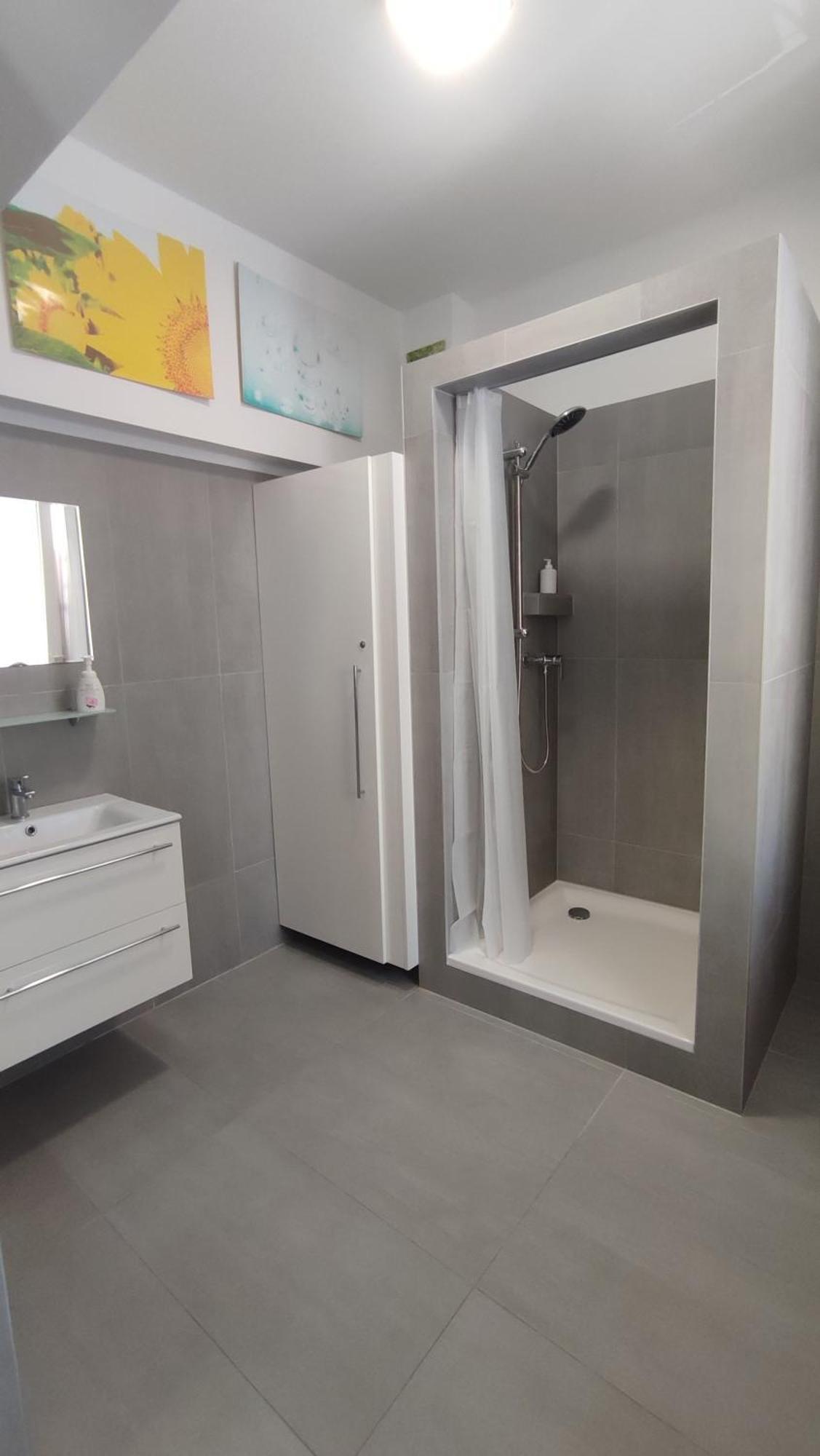 Belvarosi Apartman Pécs Buitenkant foto